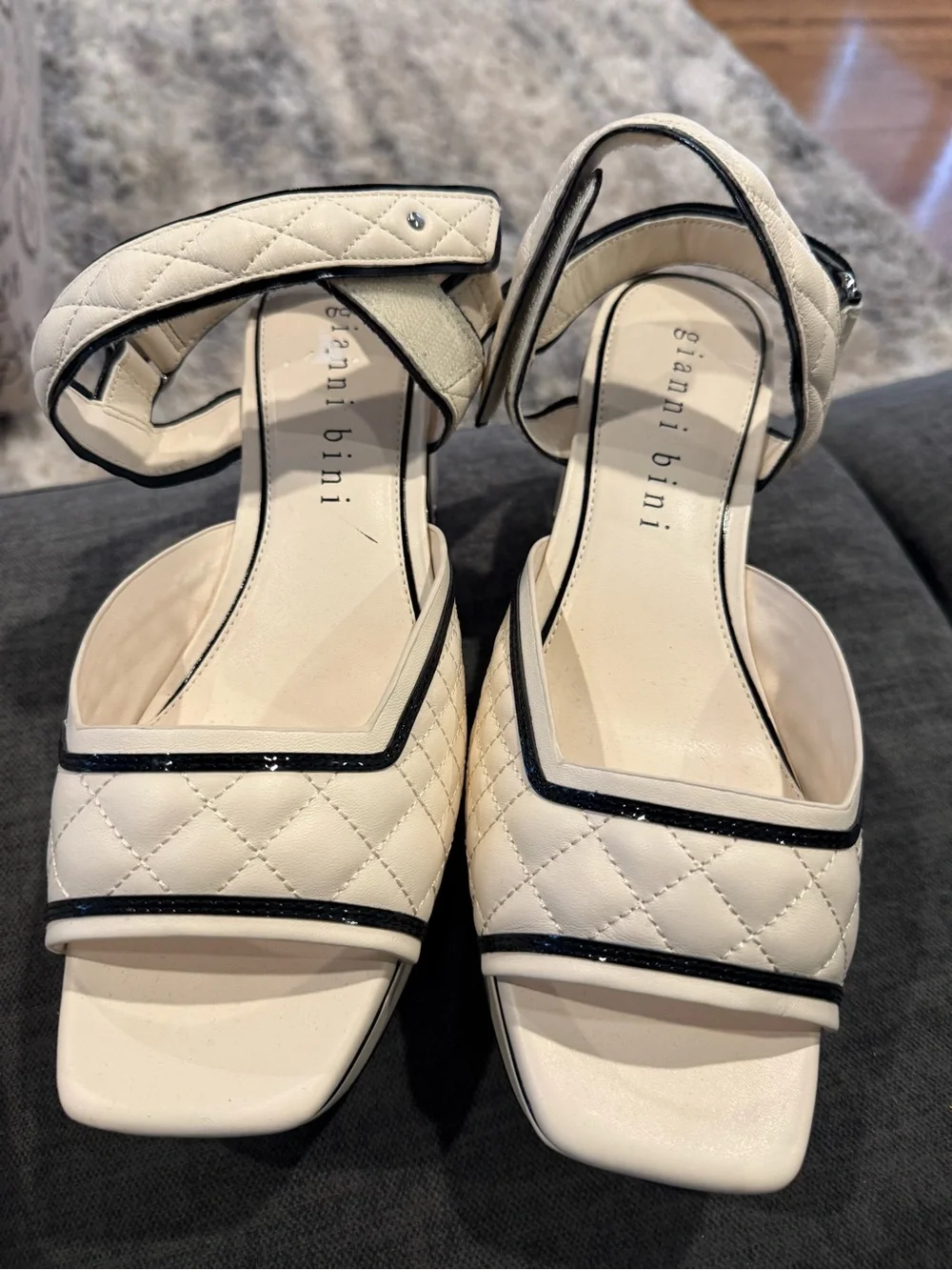 Gianni Binni Cream Quilted Platform Sandals w/Black Trim - Women Sz 10 Worn once